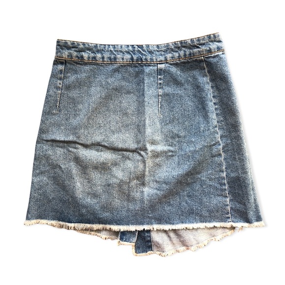 Zara Skirt - Picture 2 of 11